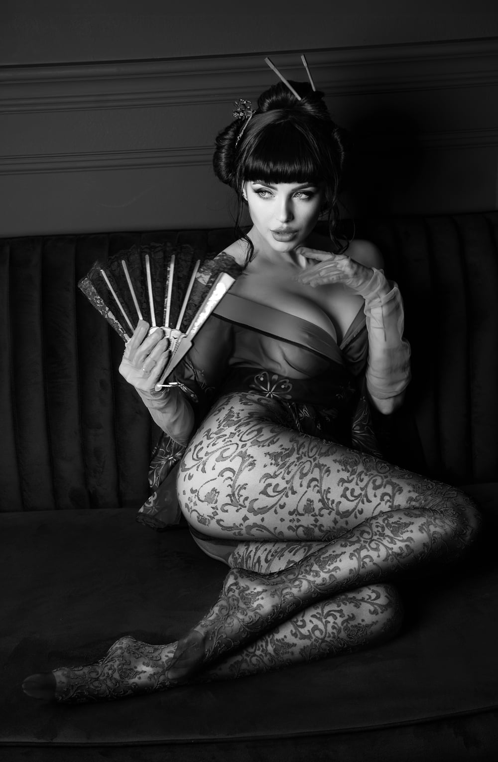 Vera Kate Crotchless Tights