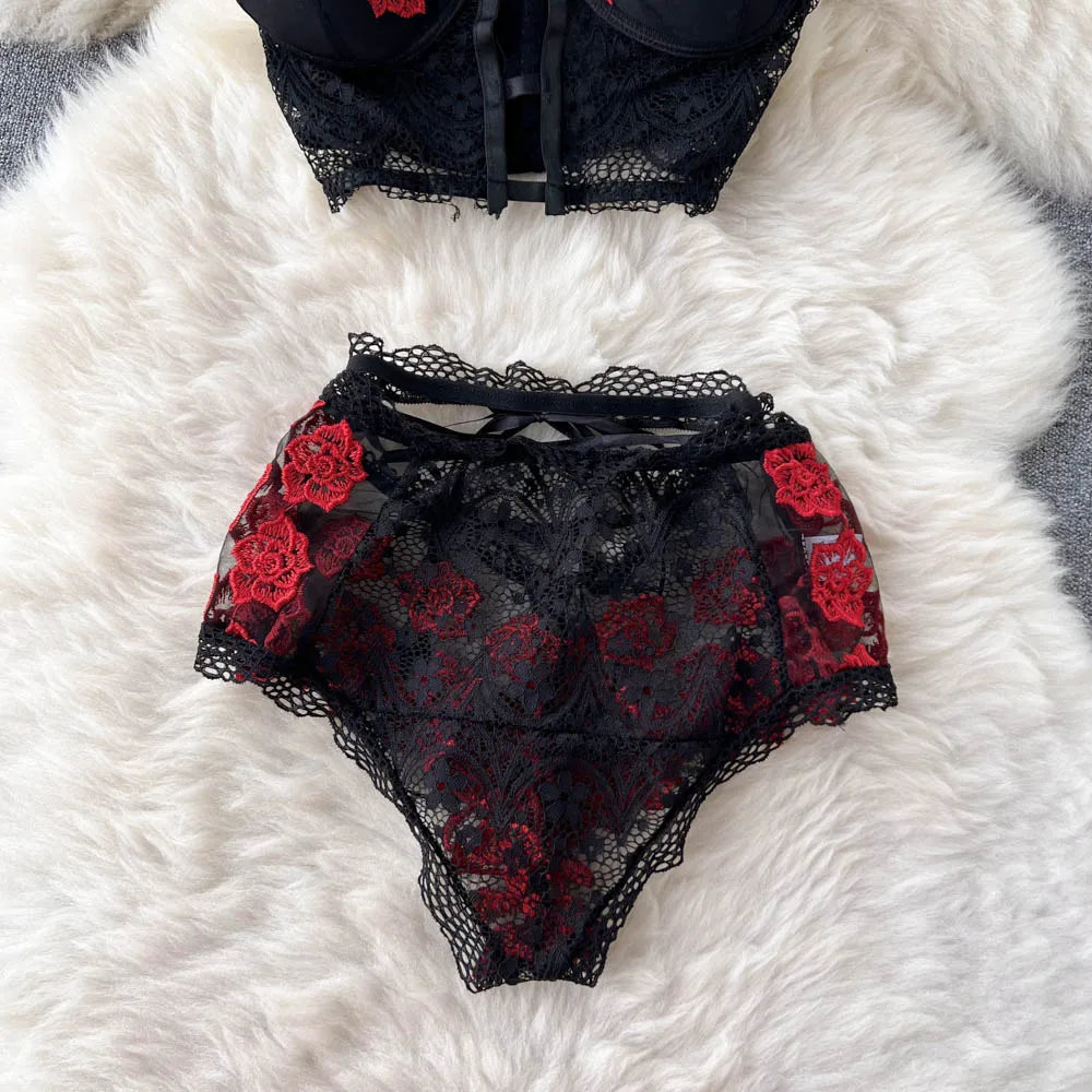 Roses After Midnight Lace Set