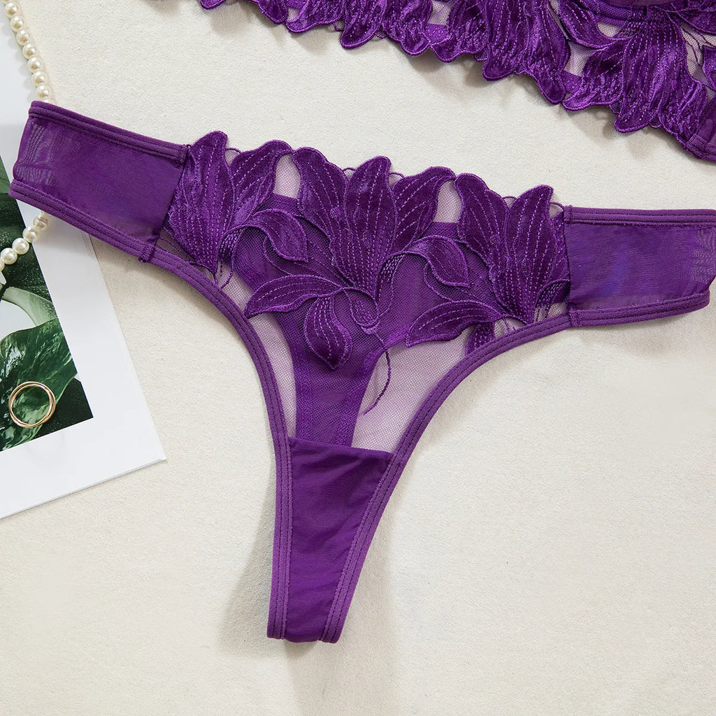 Heartstring Lingerie Set