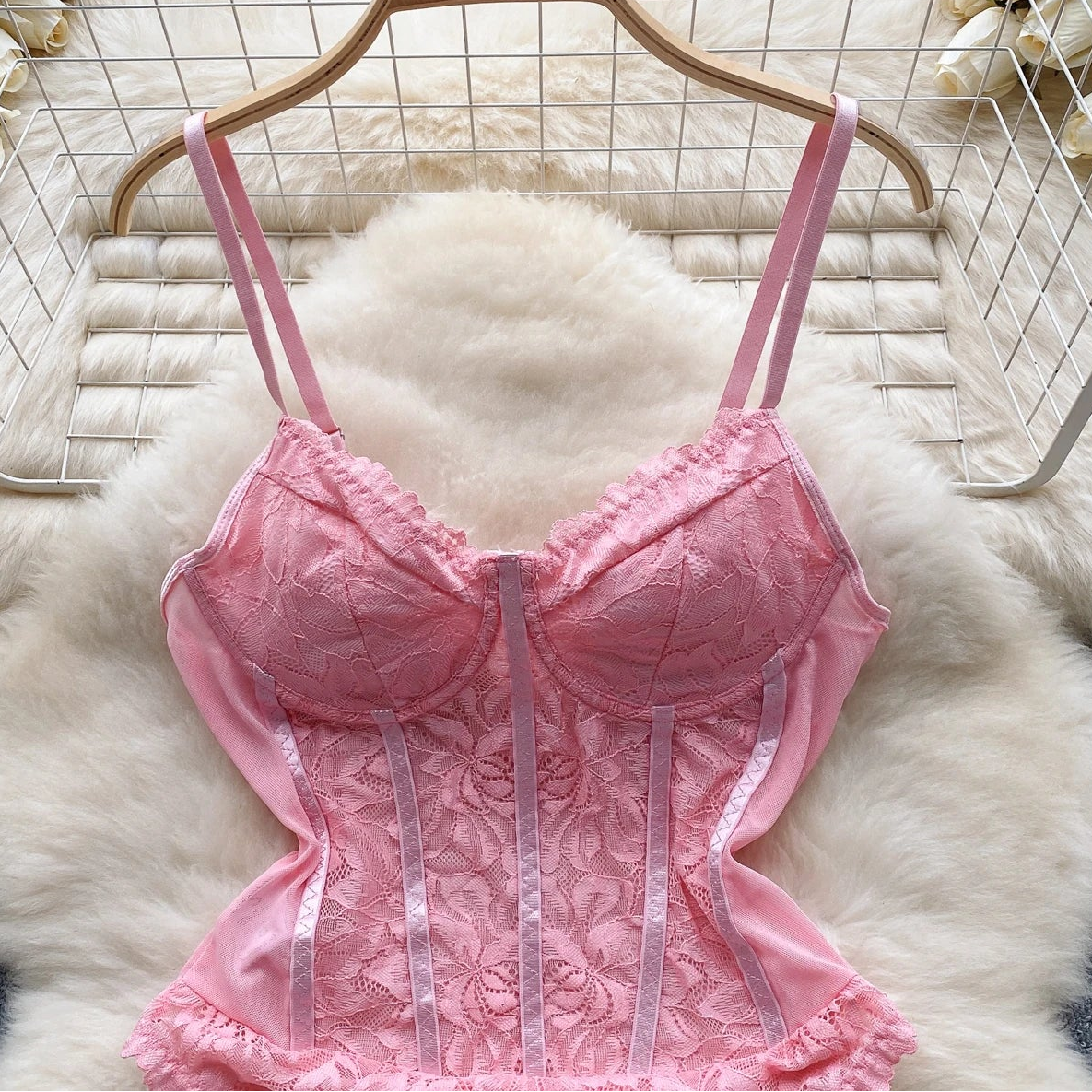 Contour Bloom Lace Bodysuit