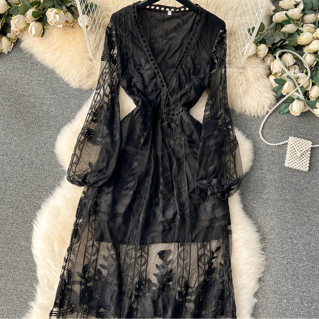 Heirfall Lace Maxi Dress