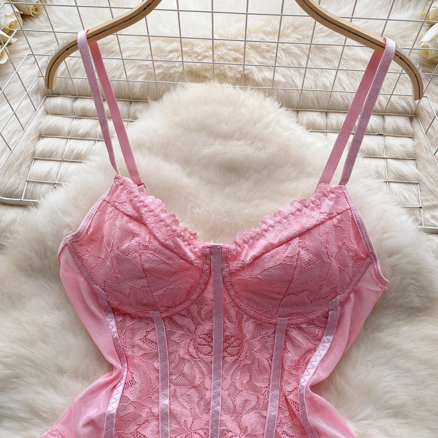 Contour Bloom Lace Bodysuit