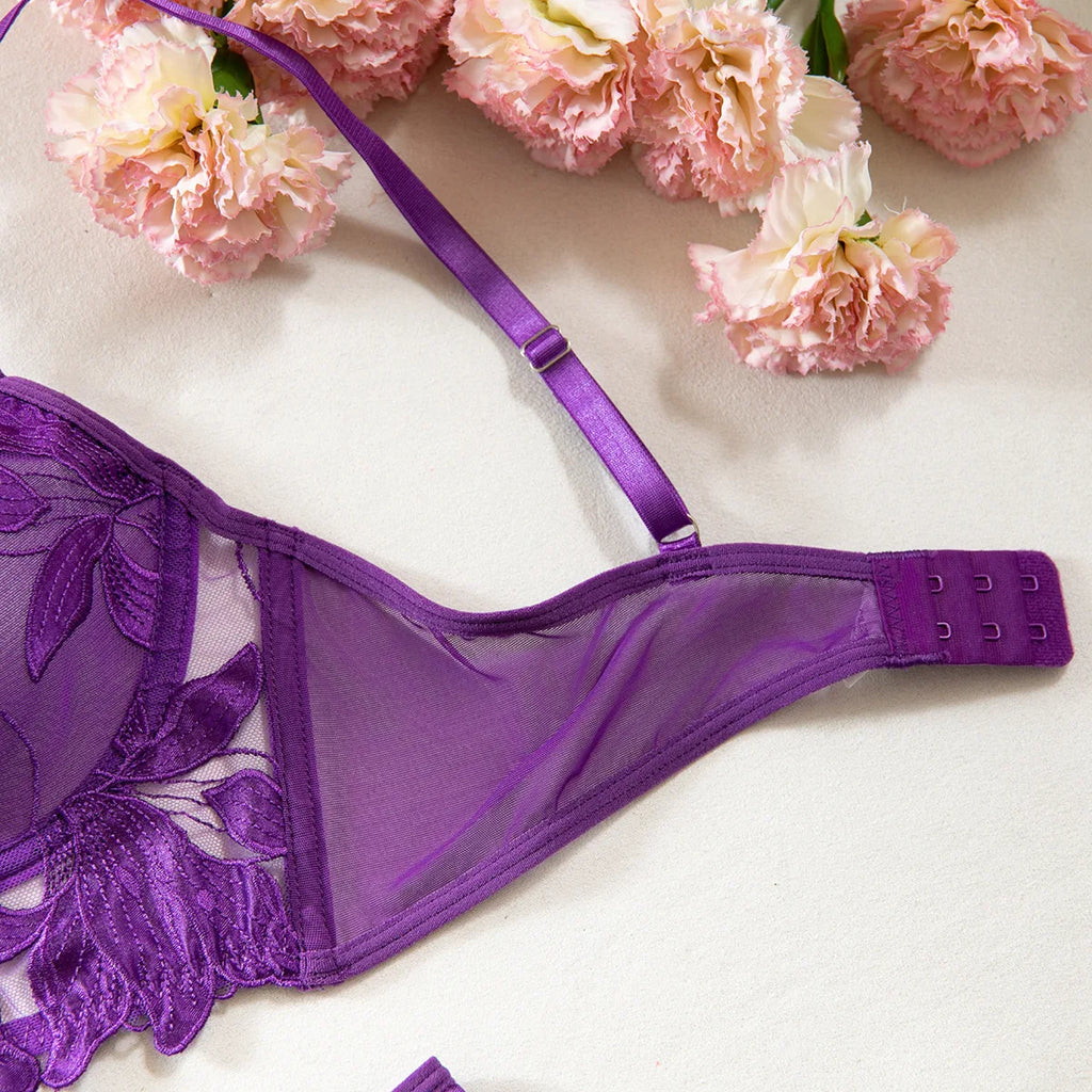 Heartstring Lingerie Set