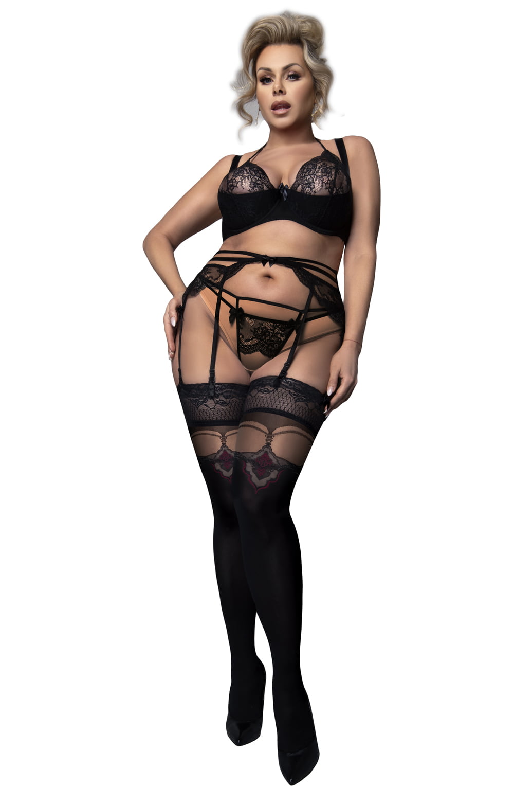 Mara Maeve Hold Ups