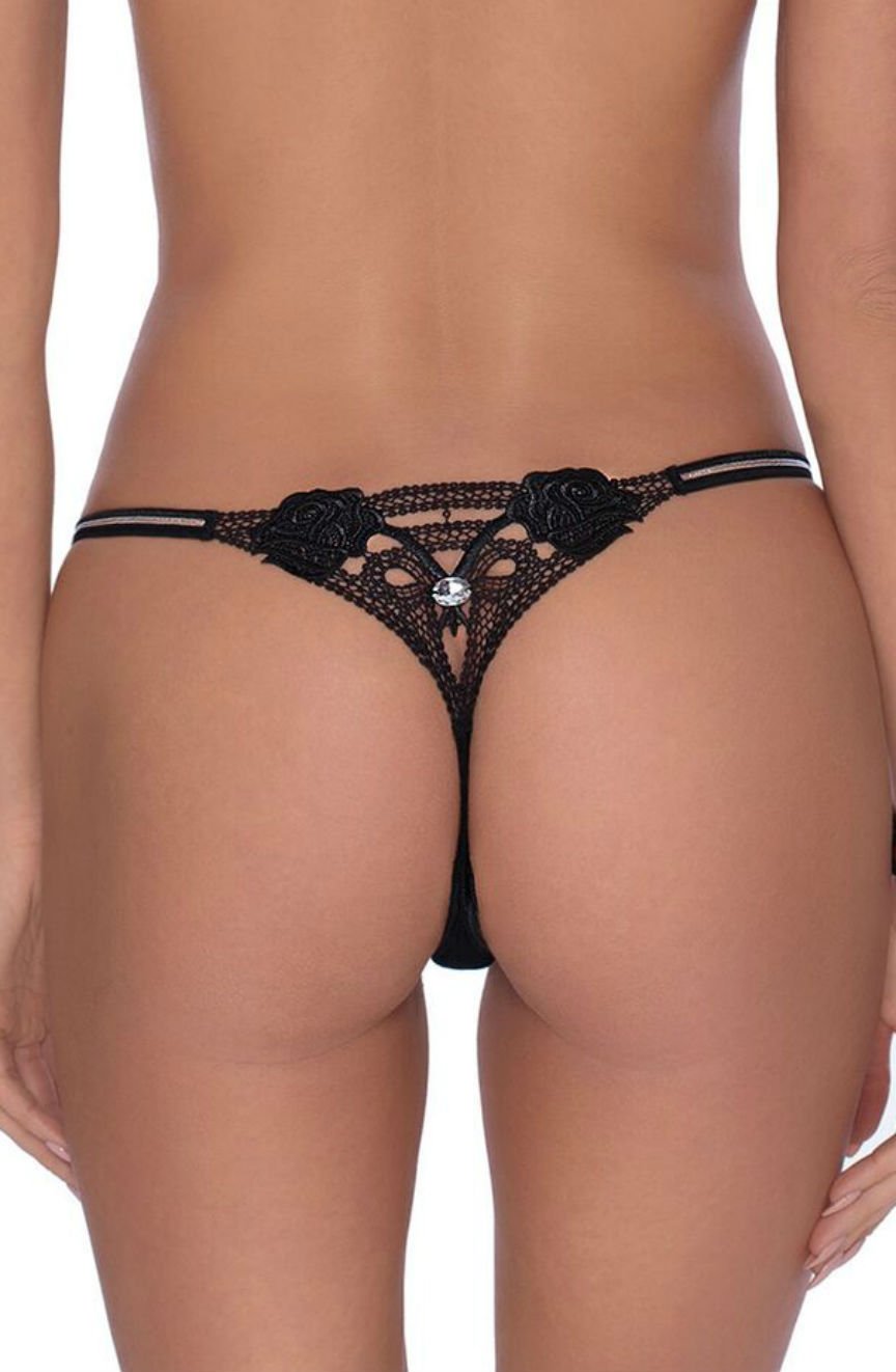 Nora Pearl Thong